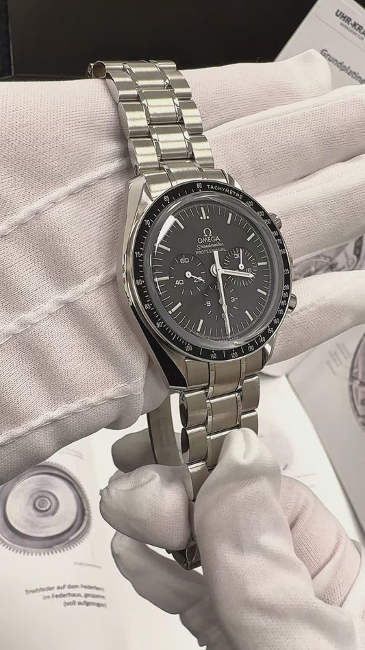 OMEGA Speedmaster Moonwatch Professional